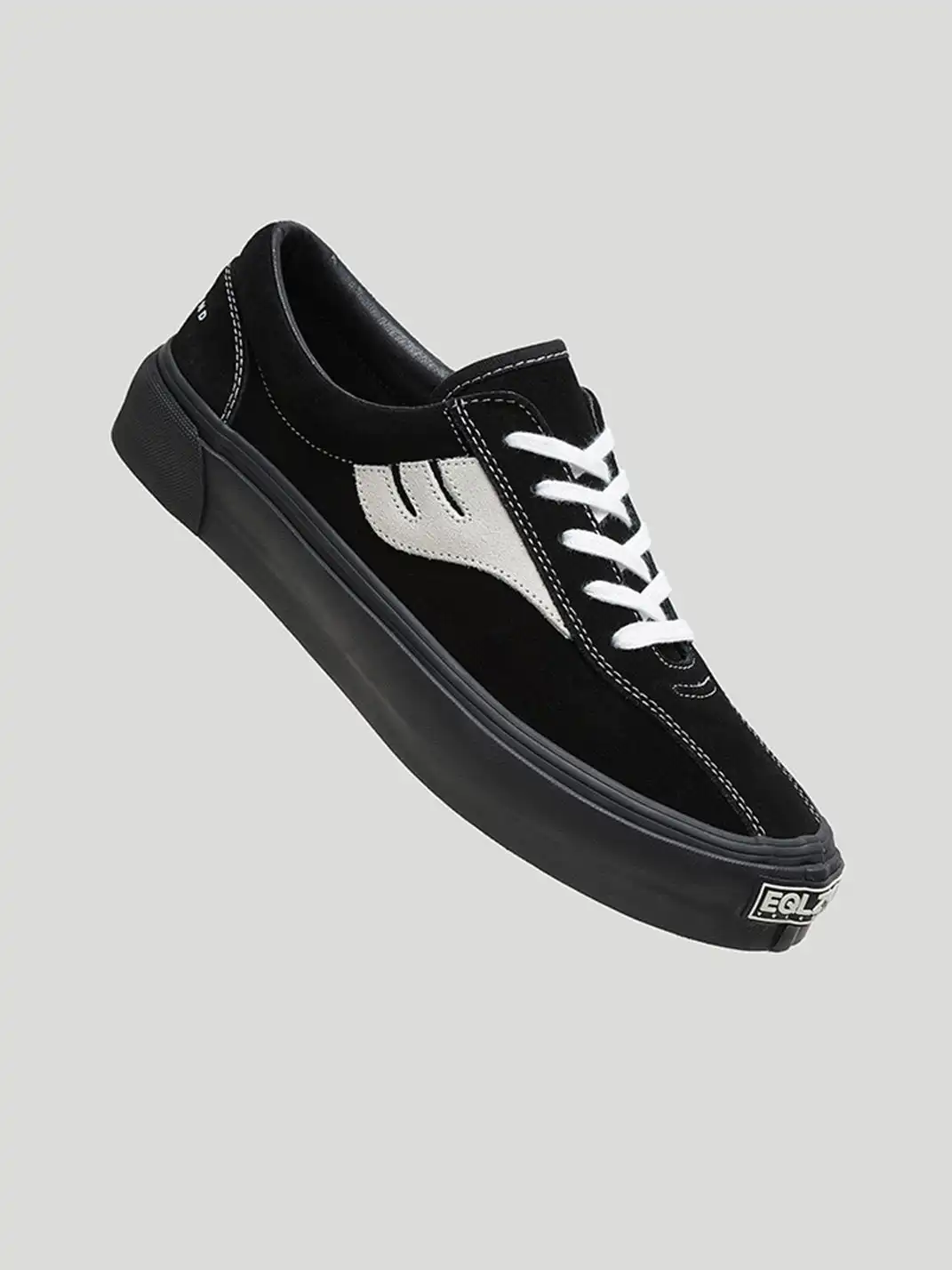 EQLZ | Black and White Color Block Suede Skate Shoes