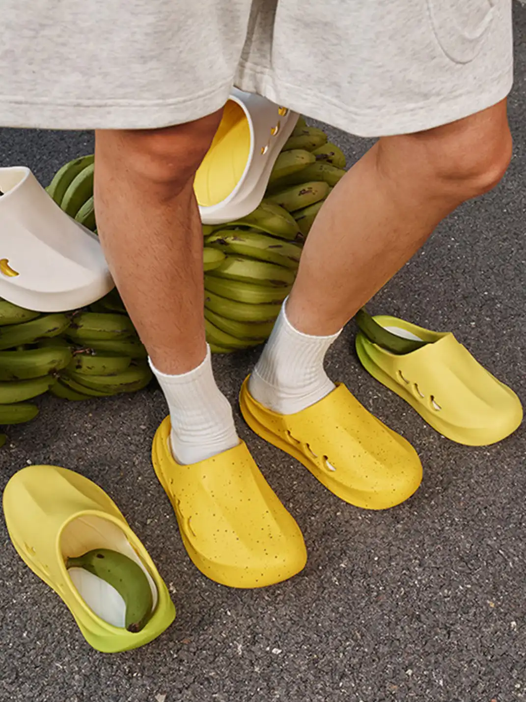 VEIDOORN | Banana Shaped Anti-Slip Slippers