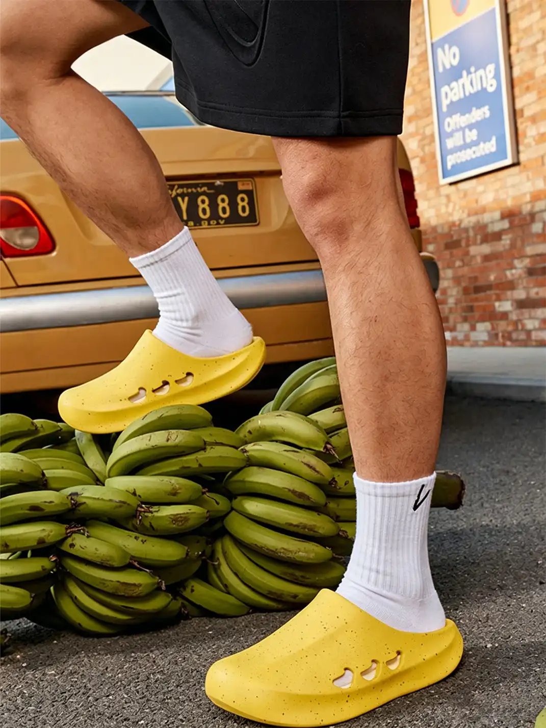 VEIDOORN | Banana Shaped Anti-Slip Slippers