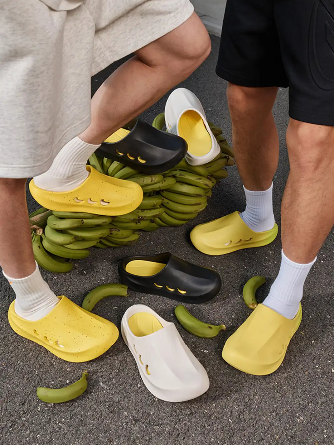 VEIDOORN | Banana Shaped Anti-Slip Slippers