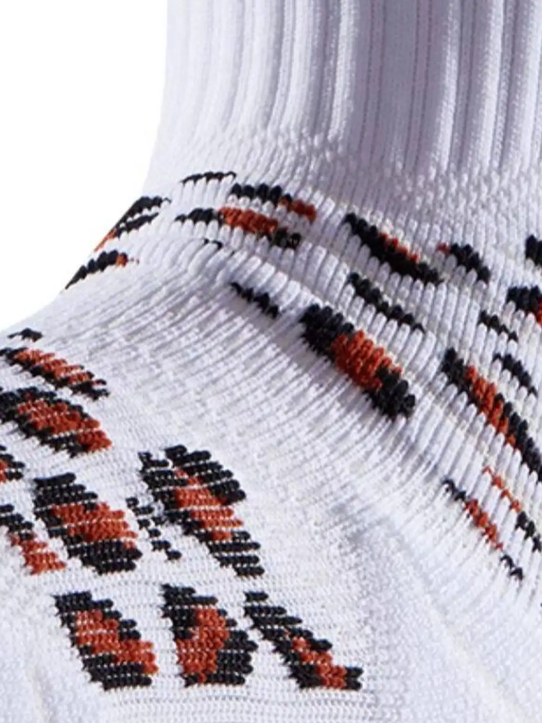 VEIDOORN | Leopard Print Mid-Calf Basketball Socks