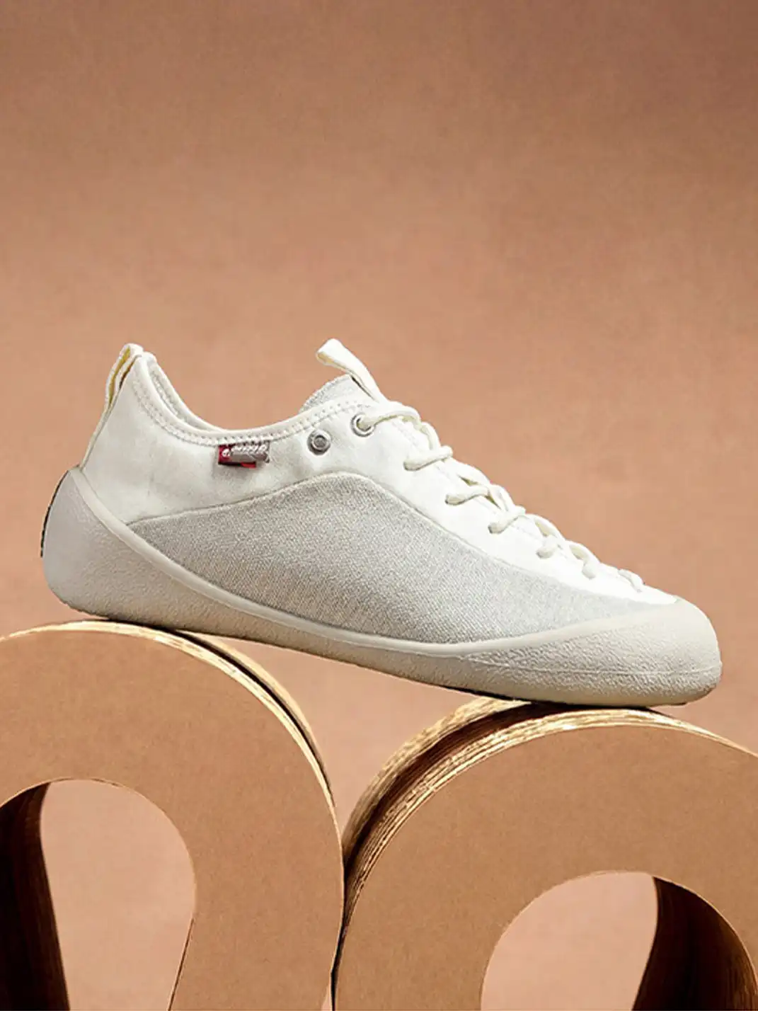 BASTO | Off-White Mesh & Canvas Low-Top Casual Sneakers