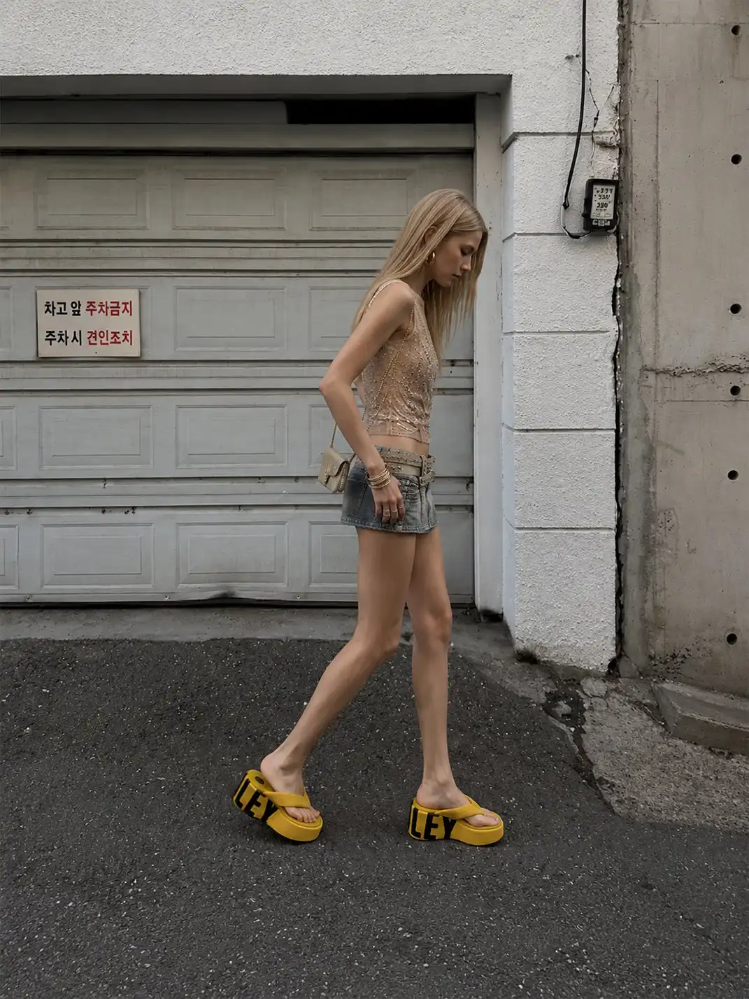 SMILEY | Suede Letter Print Platform Flip-flops-Yellow