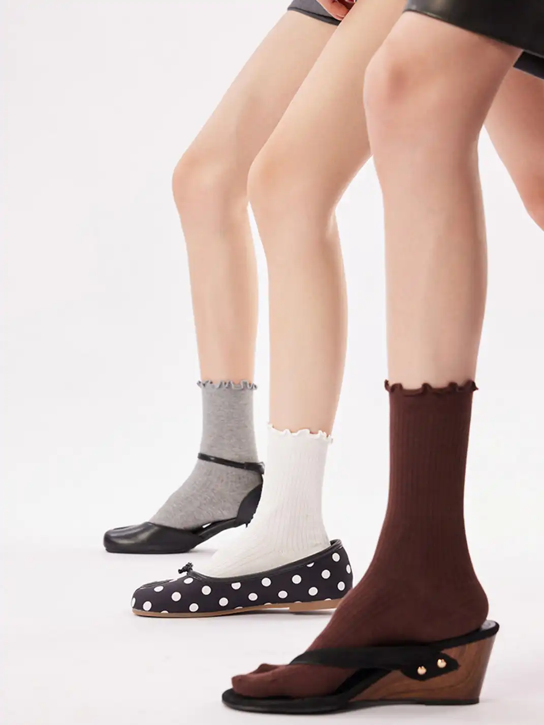 YANG MA | Solid Color Two-toe Mid-calf Socks