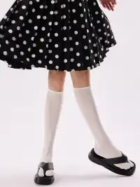 YANG MA | Solid Color Split-toe Calf Socks
