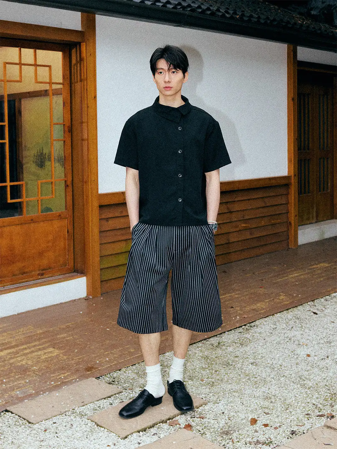 KREATE | Asymmetrical Placket Stand Collar Convertible Short Sleeve Shirt
