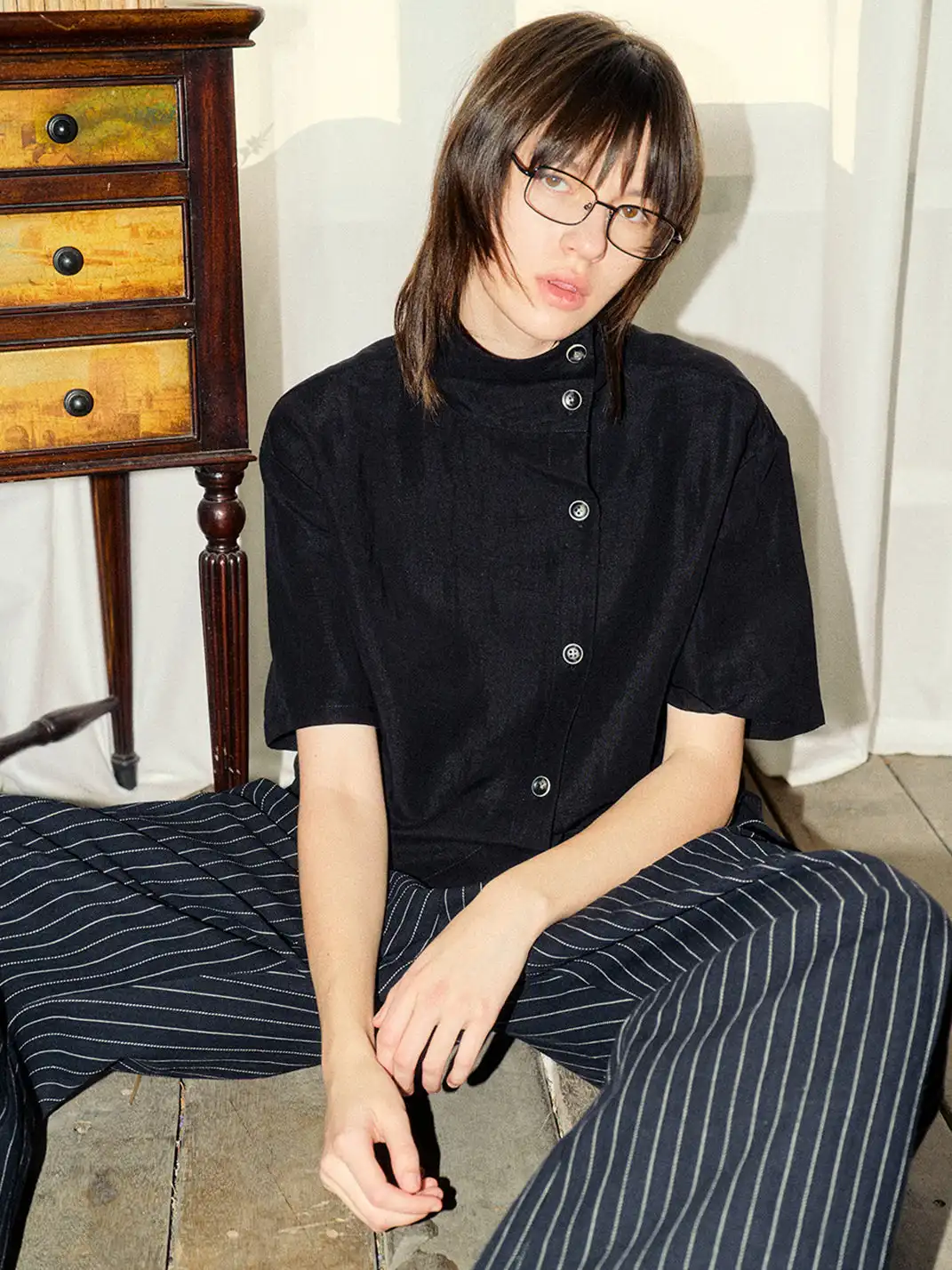 KREATE | Asymmetrical Placket Stand Collar Convertible Short Sleeve Shirt
