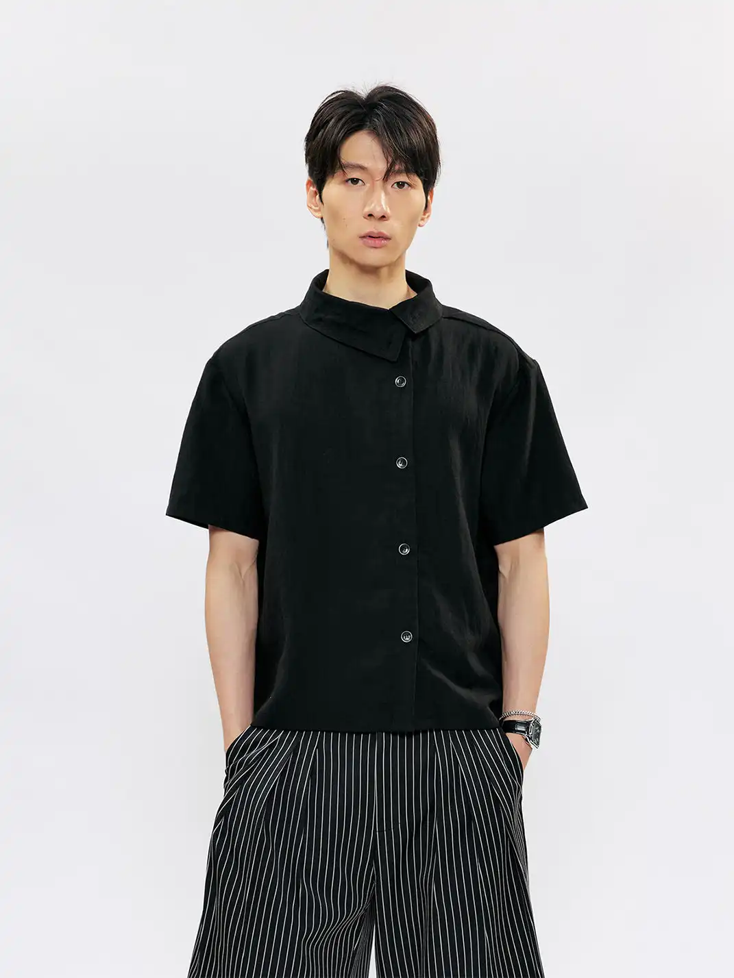 KREATE | Asymmetrical Placket Stand Collar Convertible Short Sleeve Shirt