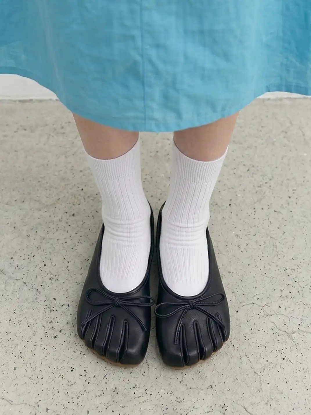 Littlegood | Vintage Closed Toe Split-Toe Flat Slippers