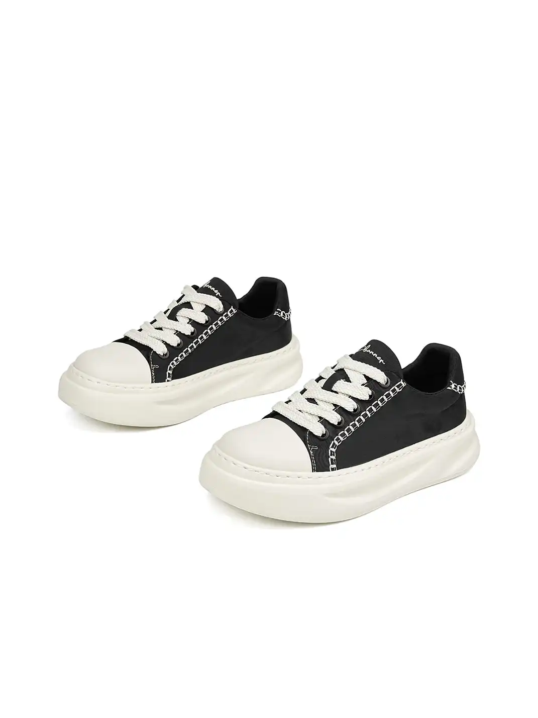 C.banner | Black Canvas Contrast Stitch Platform Sneakers
