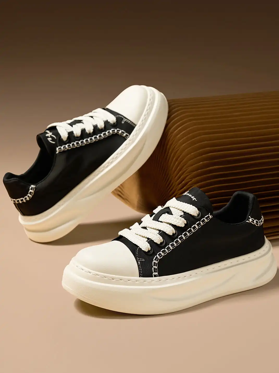 C.banner | Black Canvas Contrast Stitch Platform Sneakers
