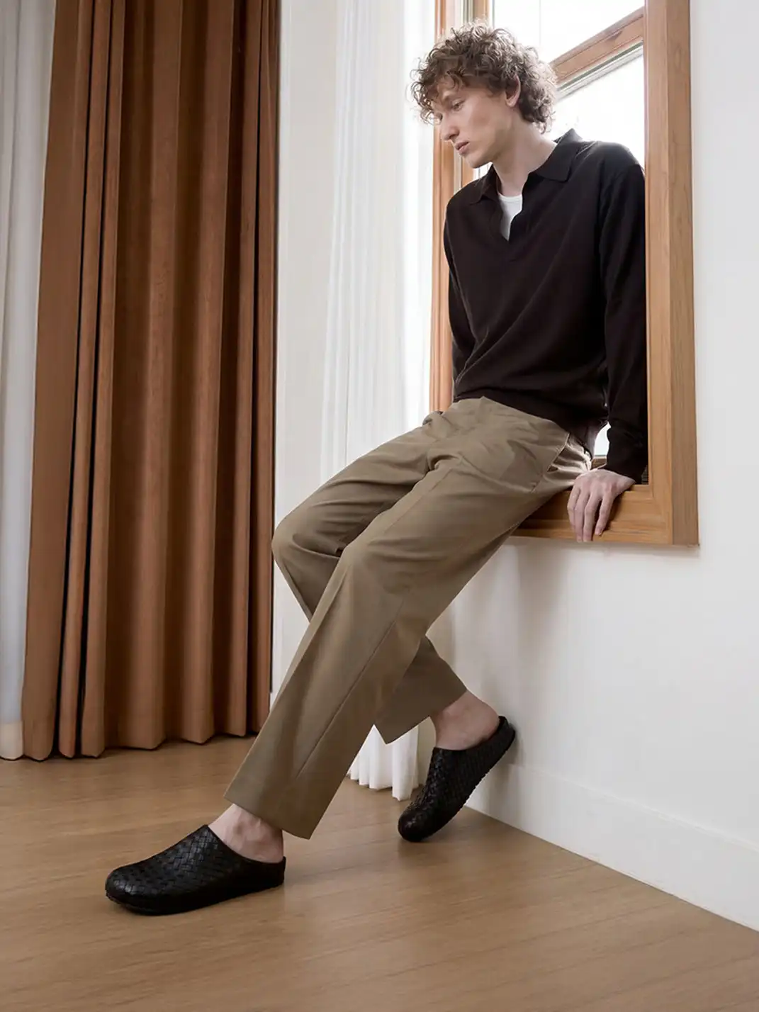 C.banner | Black Woven Closed-Toe Mule Slippers