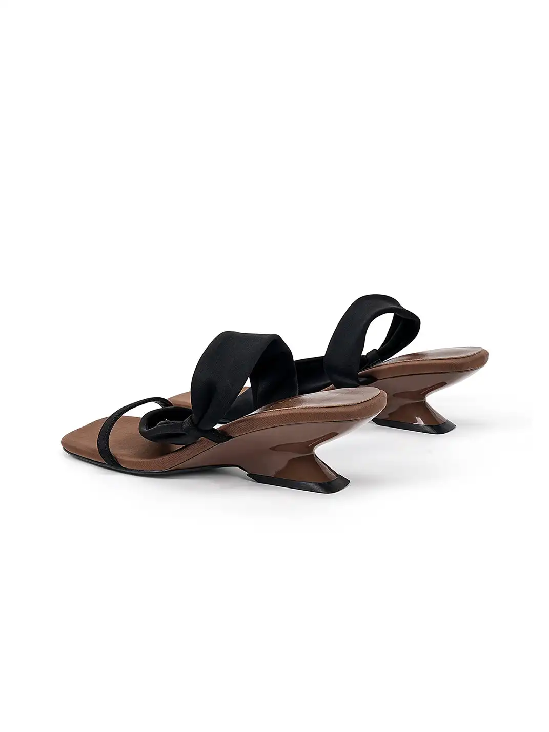 EBLAN | Toe-Loop Asymmetric Strap Sandals With Sculptural Heel