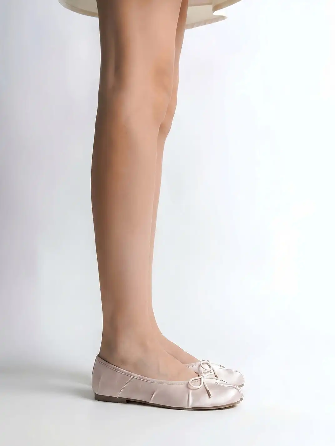 EBLAN | Split-Toe Tabi Ballet Flats-White