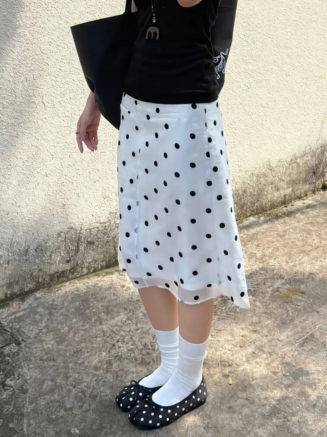 EBLAN | Navy Polka Dot Split-Toe Ballet Flats
