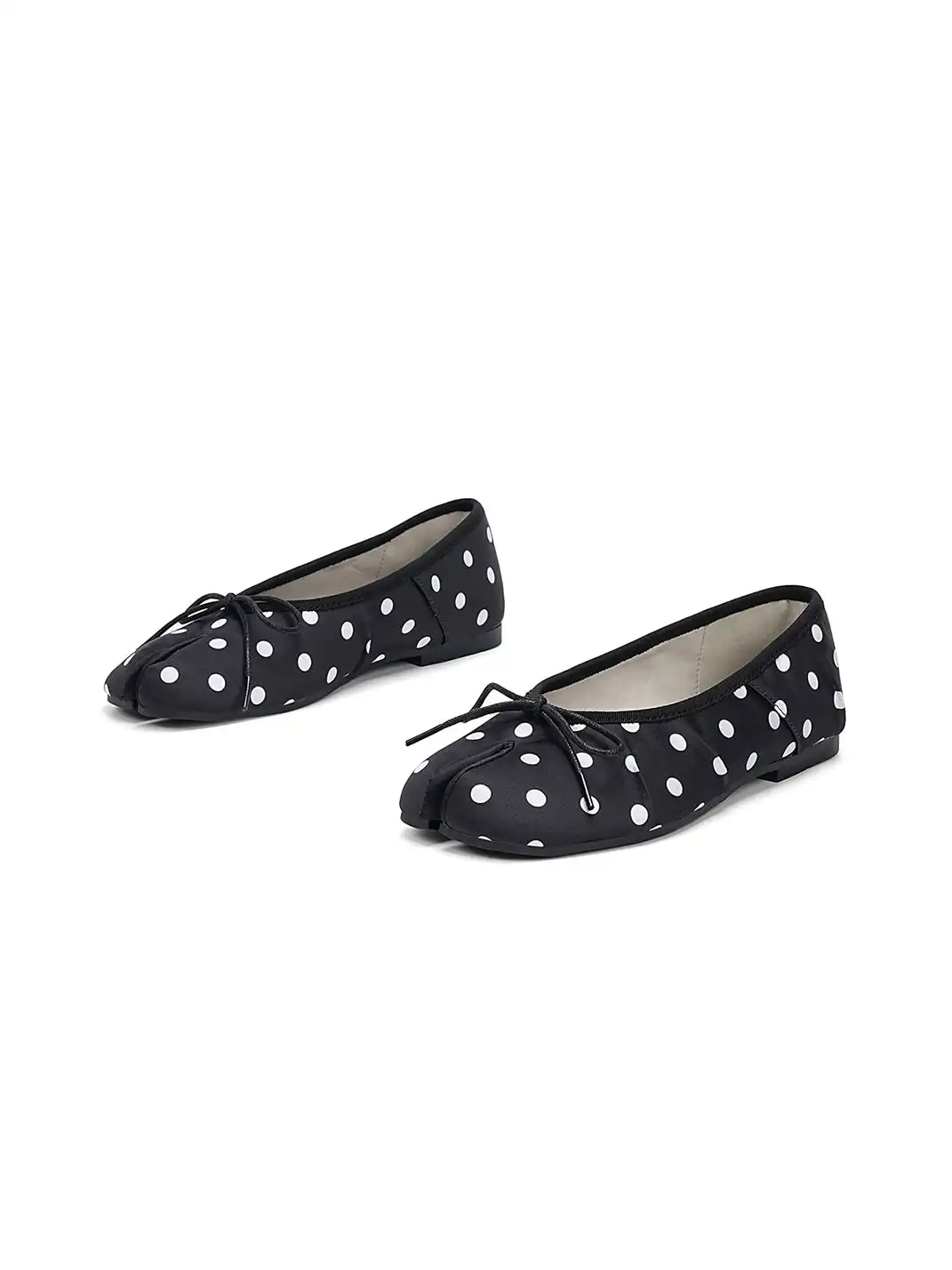 EBLAN | Navy Polka Dot Split-Toe Ballet Flats