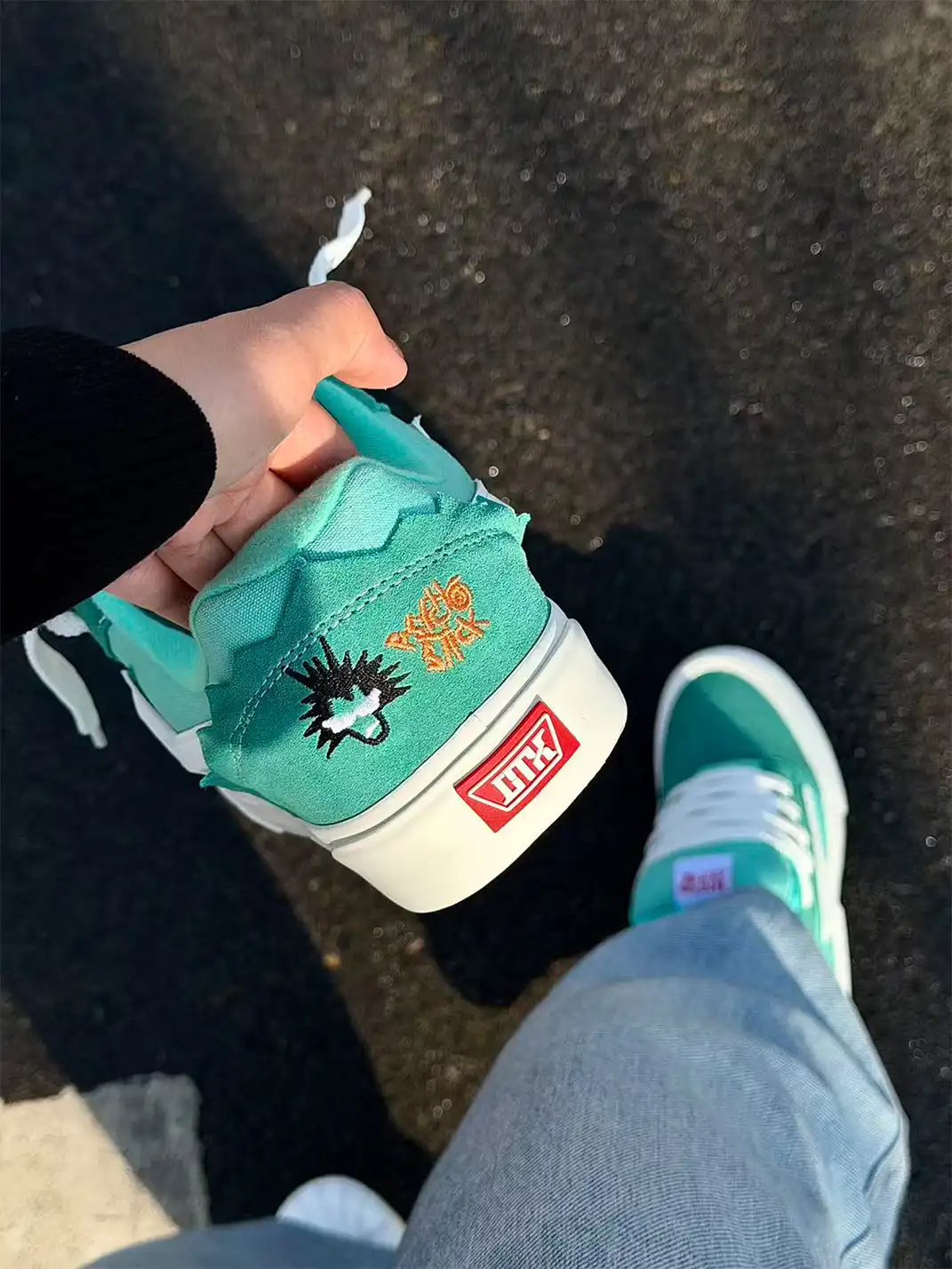 TKCK | Dopamine Embroidered Casual Shoes