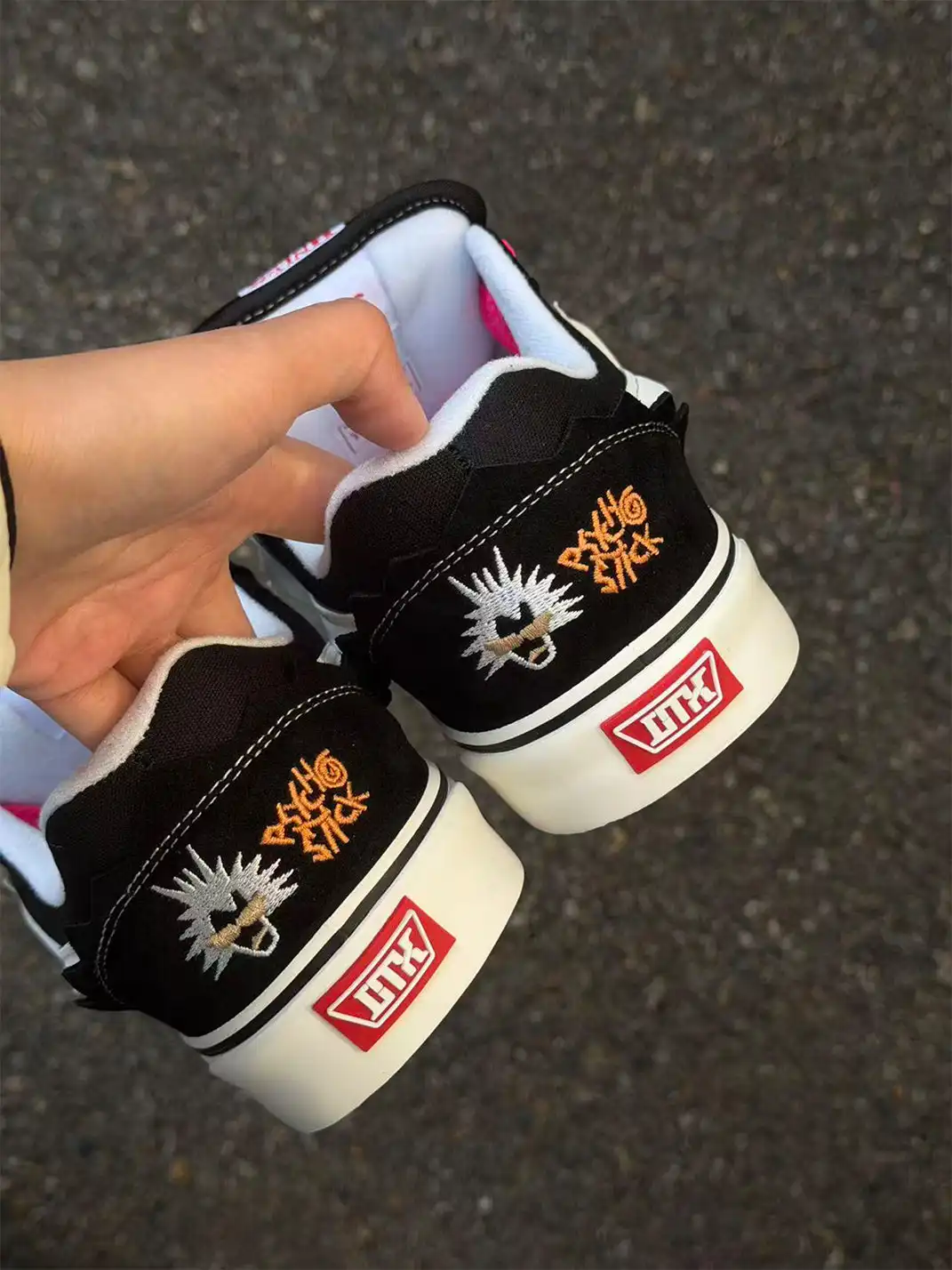 TKCK | Dopamine Embroidered Casual Shoes