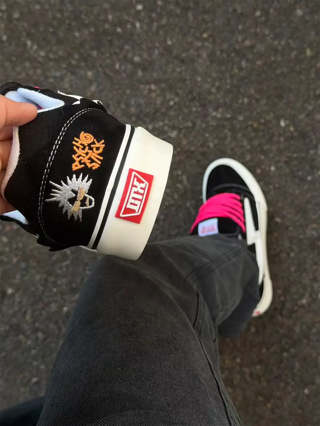 TKCK | Dopamine Embroidered Casual Shoes