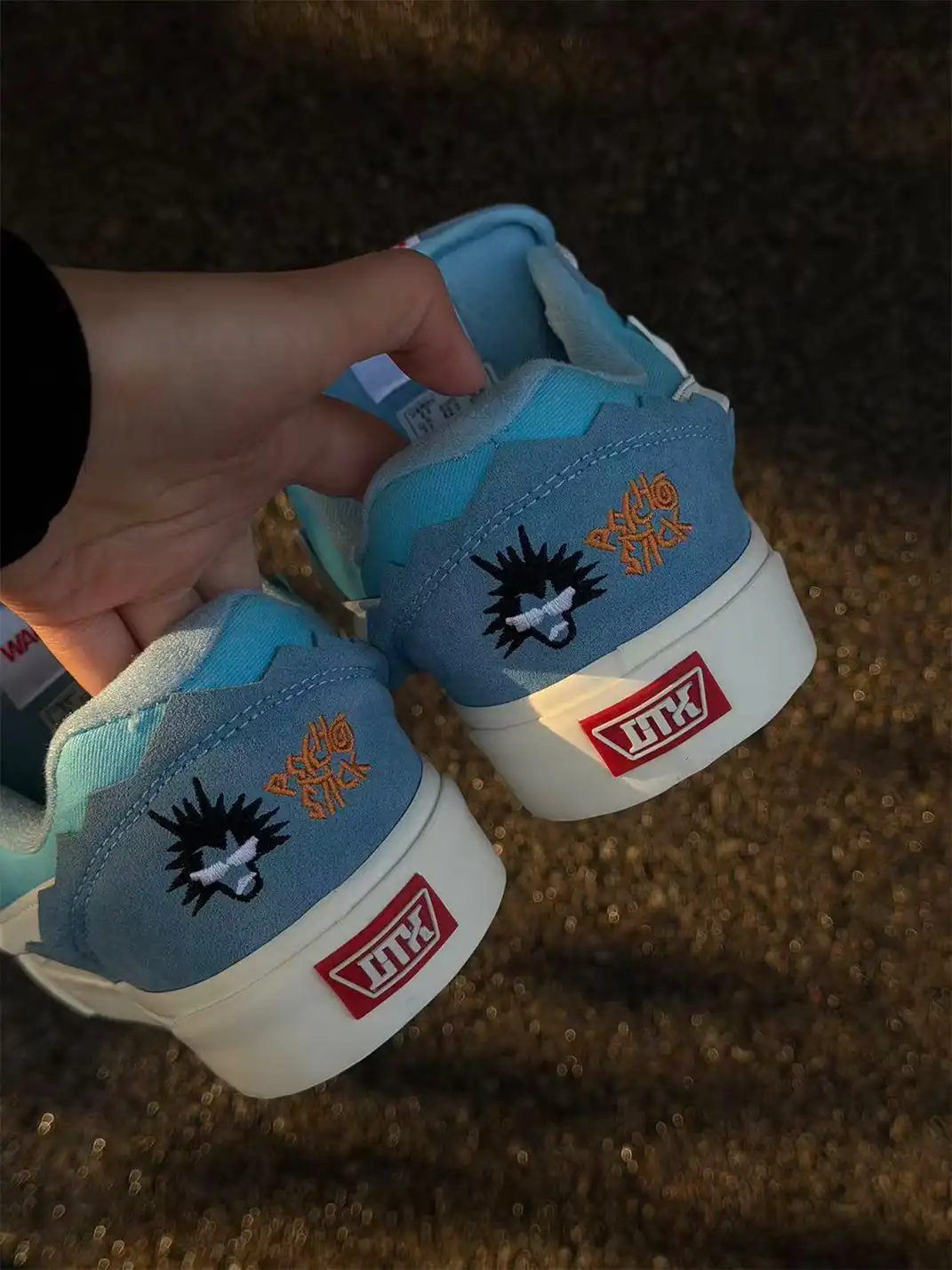TKCK | Dopamine Embroidered Casual Shoes