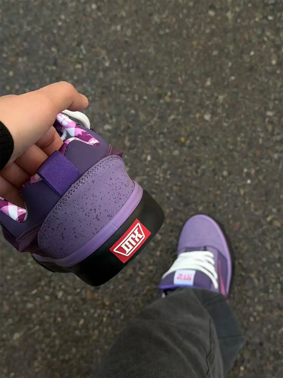 TKCK | Low Top Lightning Pattern Casual Sneakers