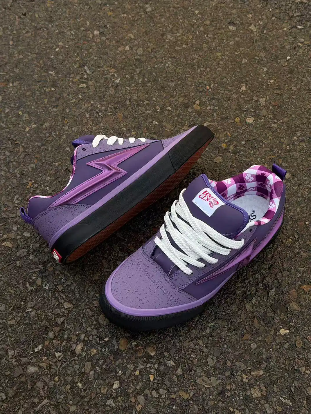 TKCK | Low Top Lightning Pattern Casual Sneakers