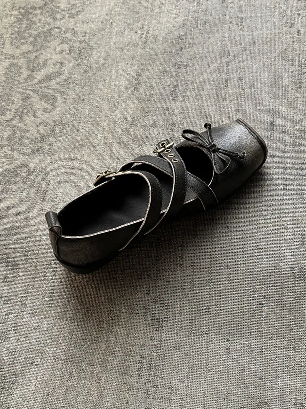 MR Deer | Retro Bow Cross Strap Ballet Flats