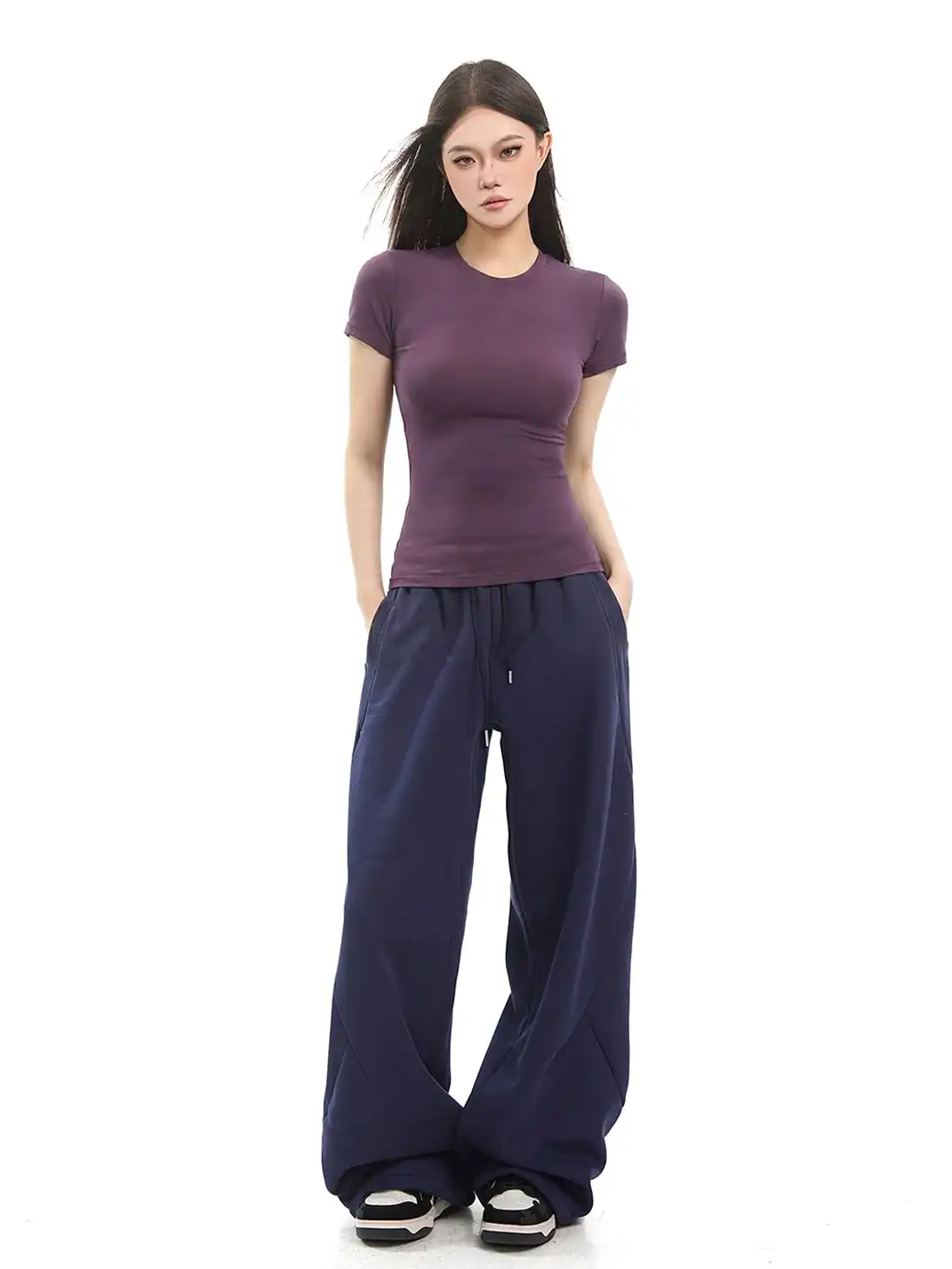 CCUP SPACE | Fitted Short Sleeve Crew Neck T-Shirt