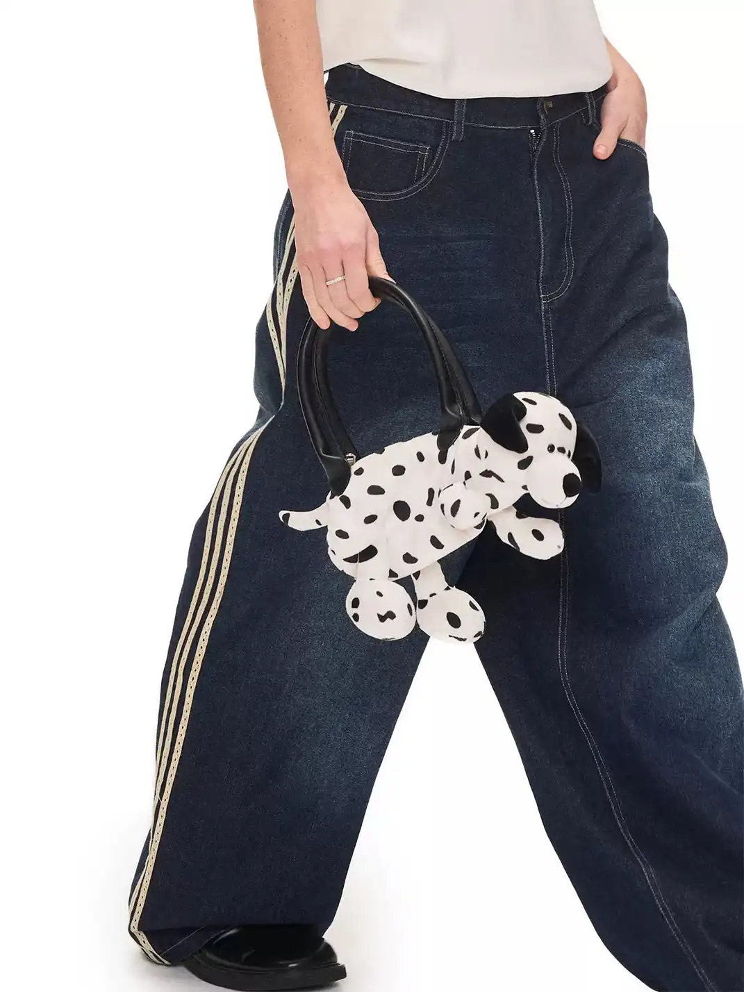 ANTERIOR LOVED | Dalmatian Plush Shoulder Handbag