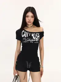 BIGGOLD | Letter Print Off-Shoulder T-Shirt