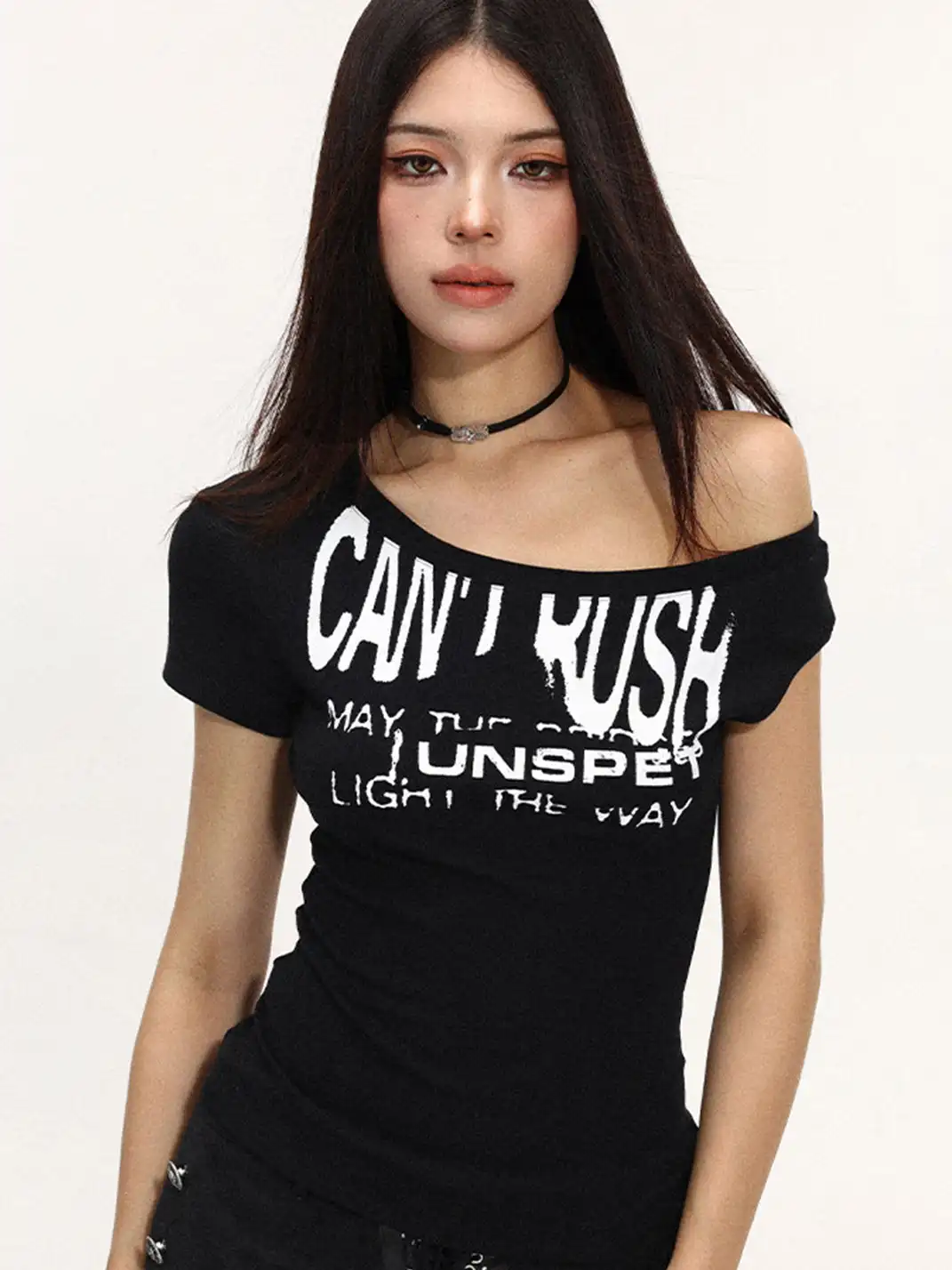 BIGGOLD | Letter Print Off-Shoulder T-Shirt