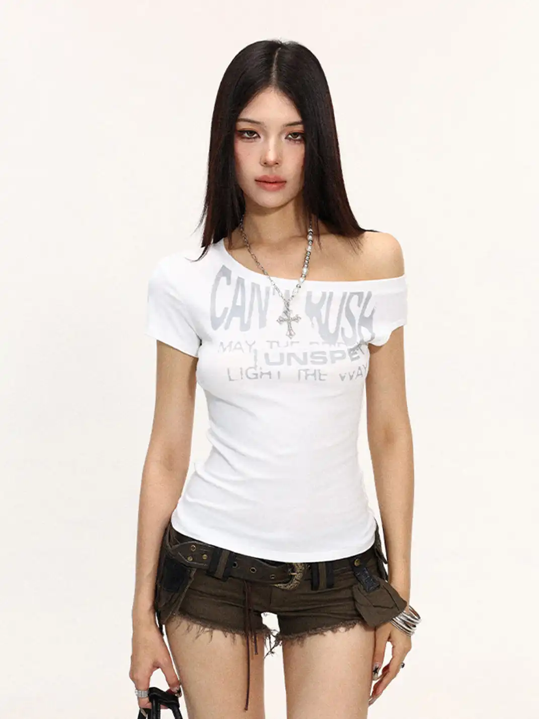 BIGGOLD | Letter Print Off-Shoulder T-Shirt