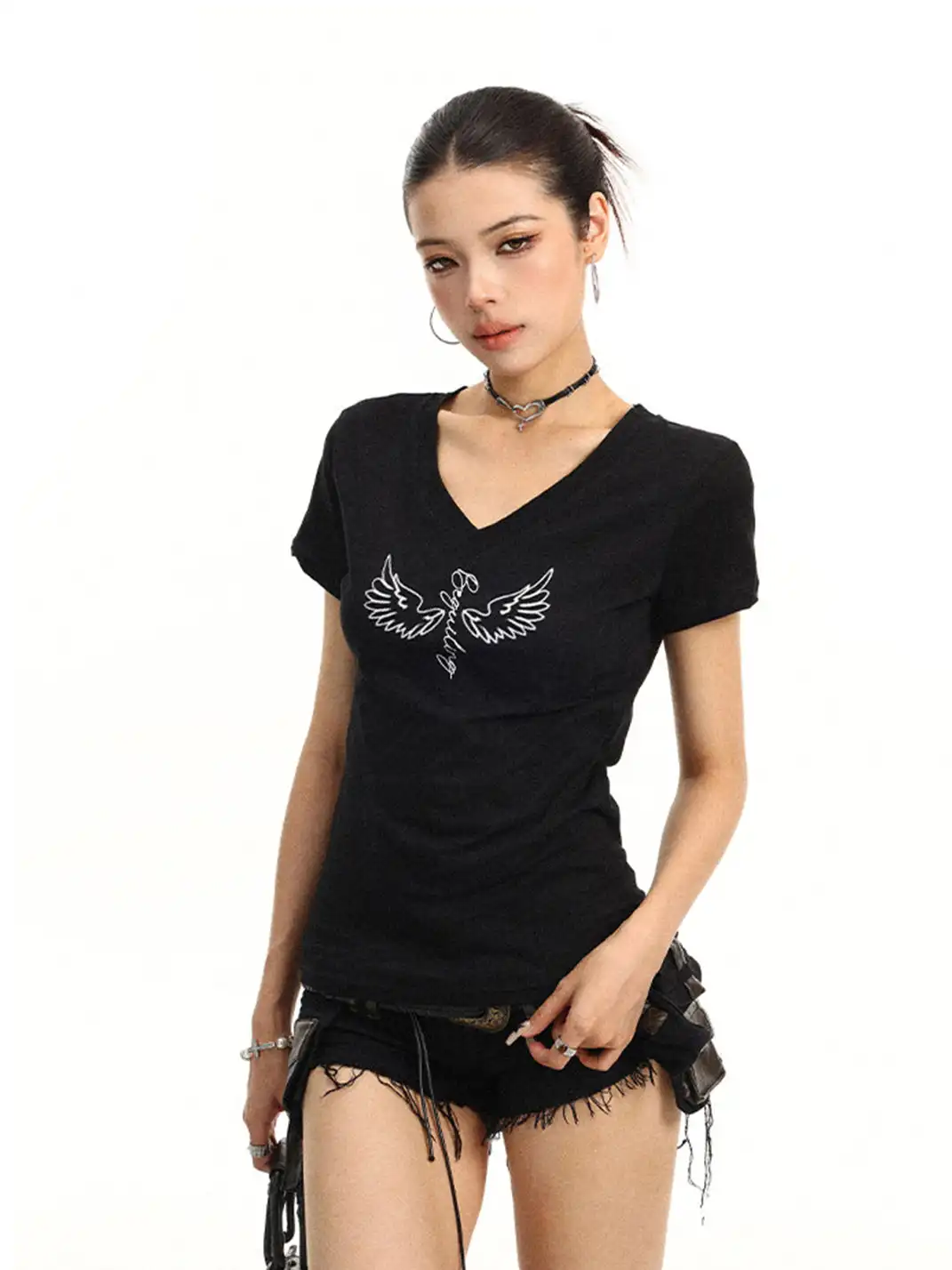 BIGGOLD | Wing Pattern V-Neck Regular Shoulder Short Sleeve T-Shirt