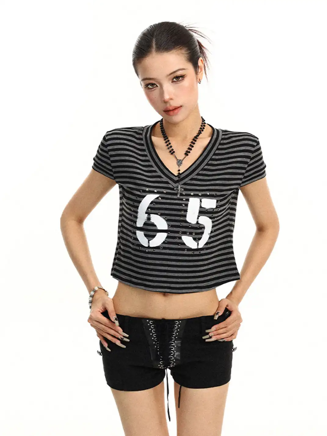 BIGGOLD | Striped V-Neck Rivet Regular Shoulder T-Shirt