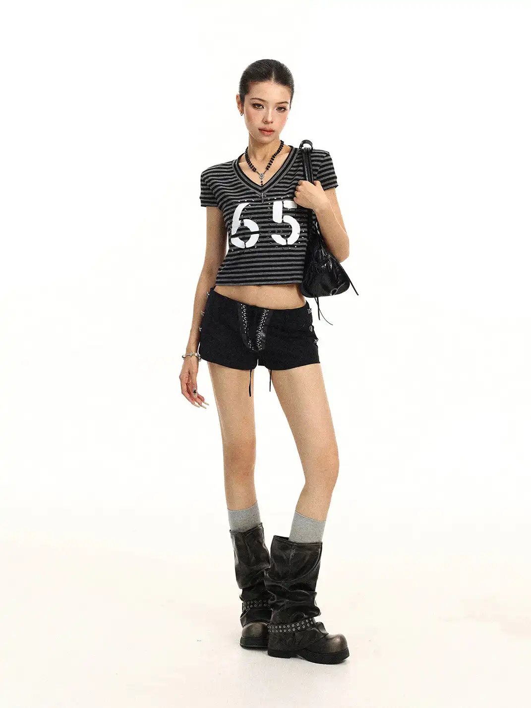 BIGGOLD | Striped V-Neck Rivet Regular Shoulder T-Shirt