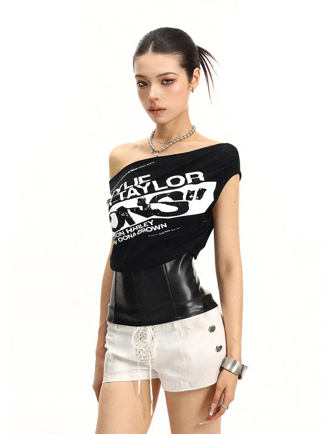 BIGGOLD | Off-Shoulder Letter Print T-Shirt