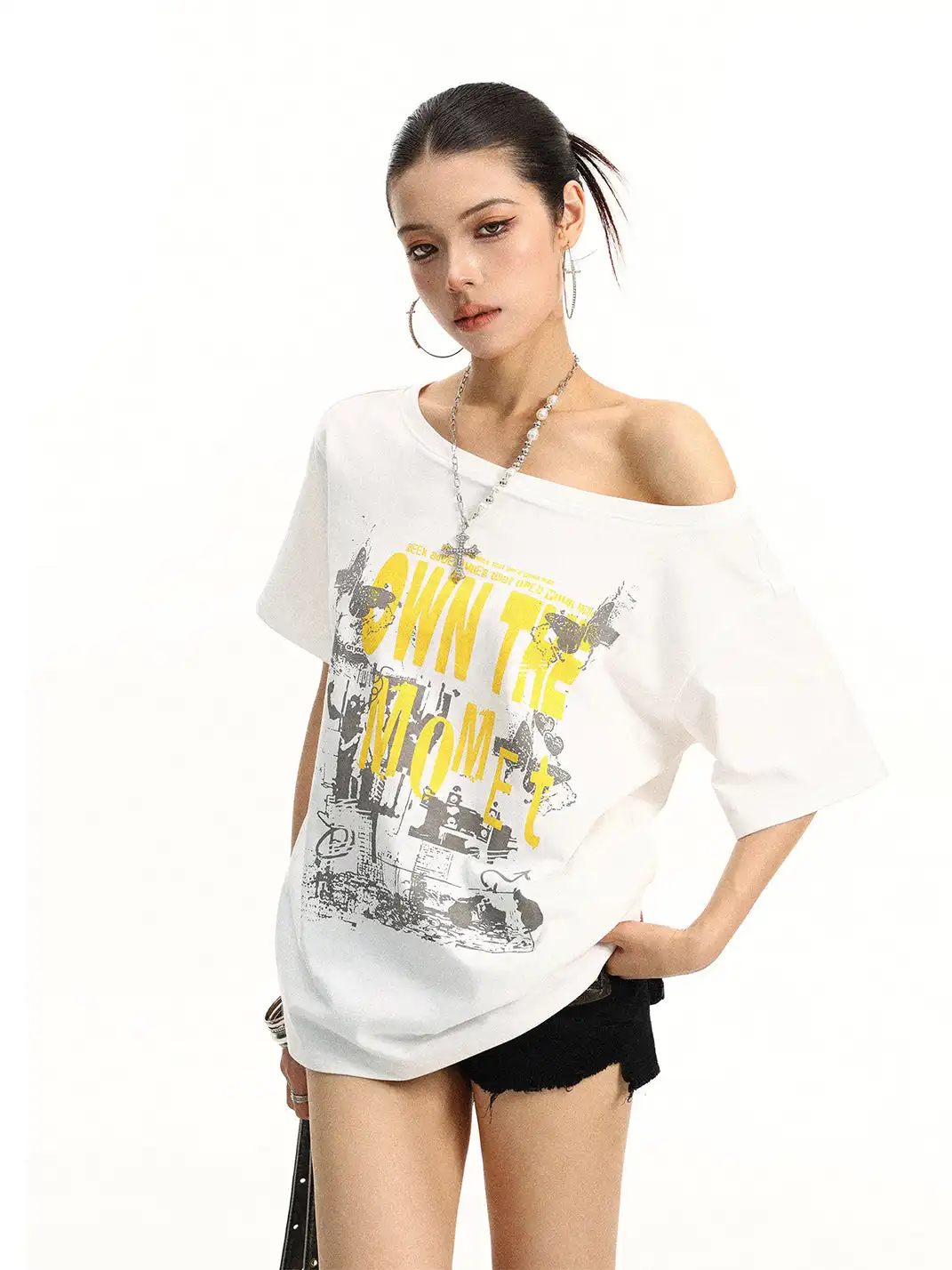 BIGGOLD | Graffiti Letter Print Off-Shoulder T-Shirt