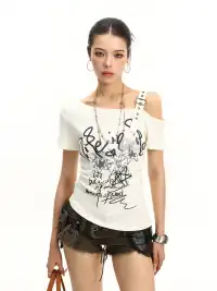 BIGGOLD | Adjustable Strap Graffiti Print Off-Shoulder T-Shirt