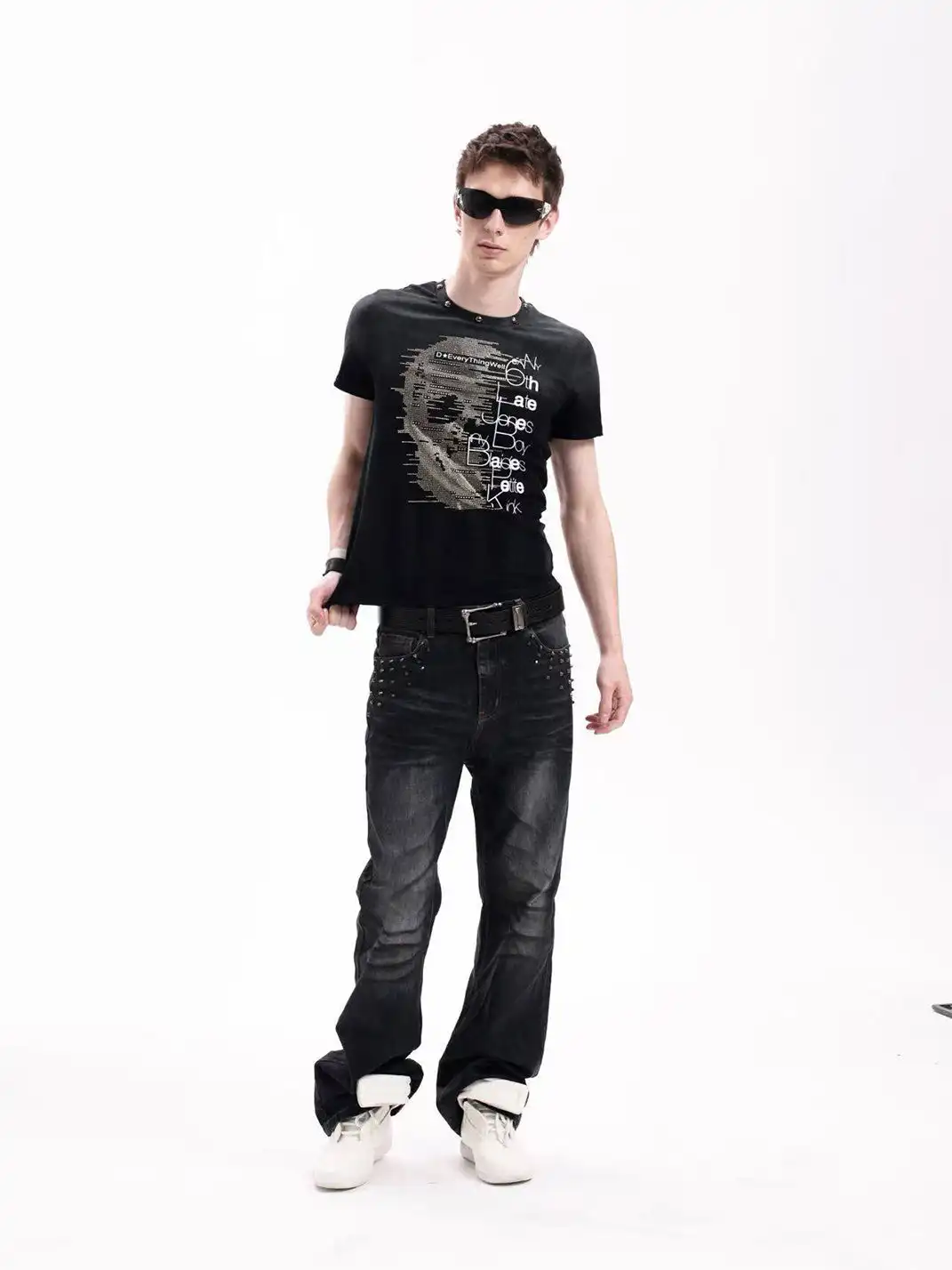DETW | Heavy Wash Hand Beaded & Rhinestone Print T-Shirt