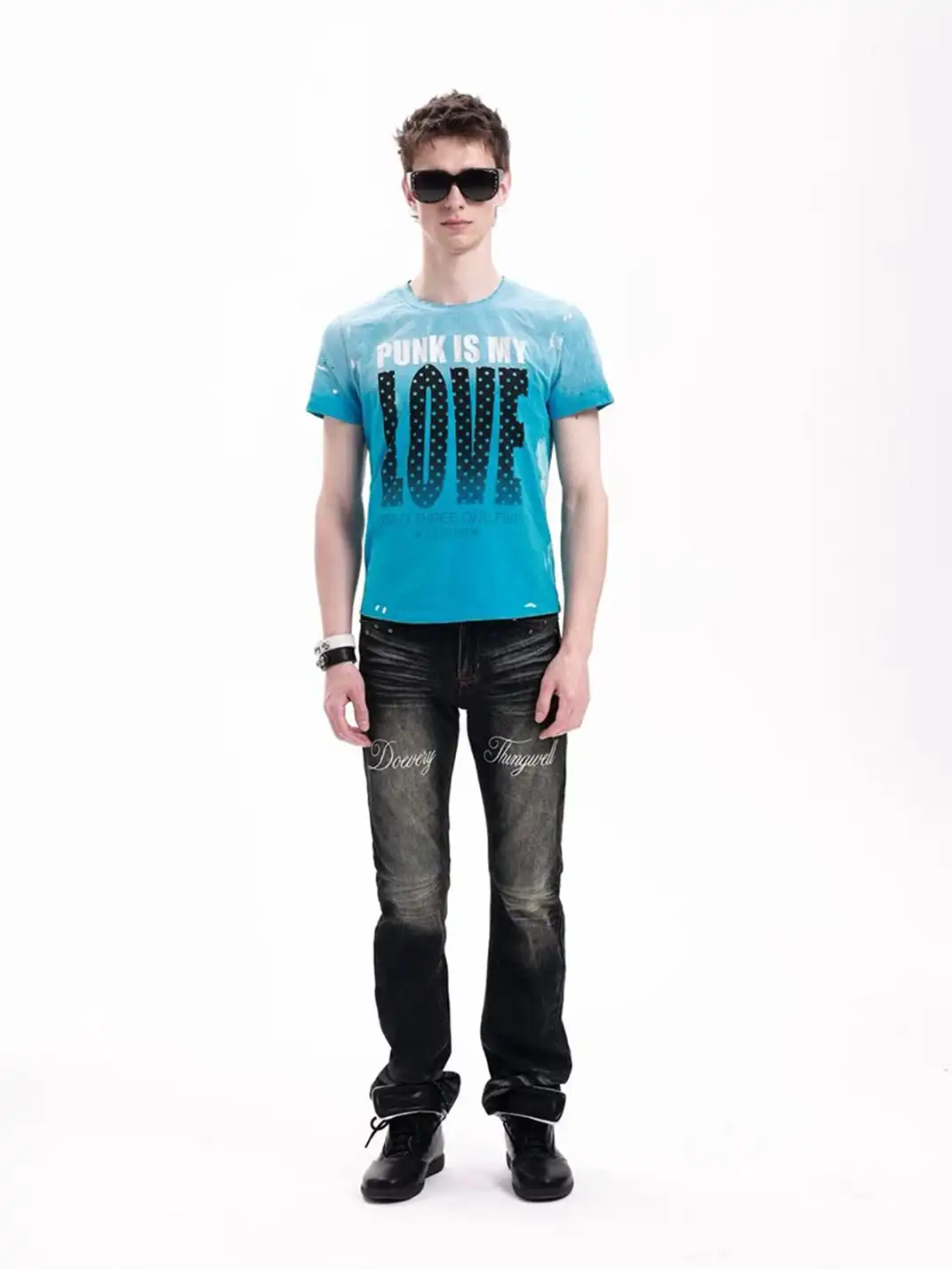 DETW | Gradient Polka Dot LOVE Slogan Destroyed Rolled Hem T-Shirt