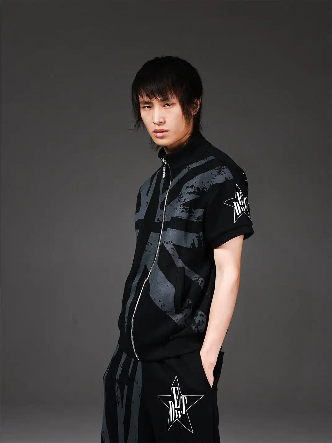 DETW | Union Jack Allover Print Stand Collar Zip T-Shirt
