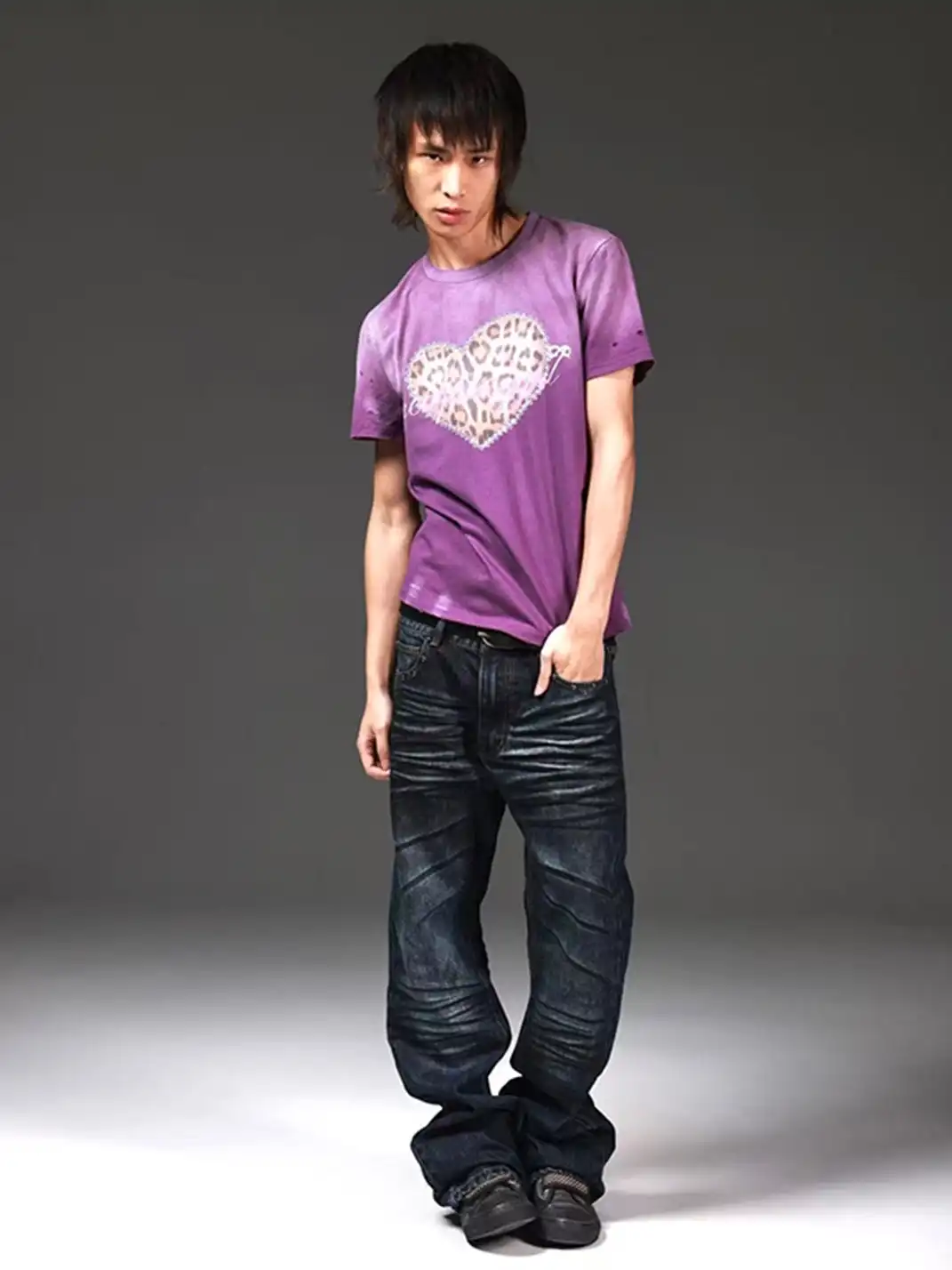 DETW | Leopard Print Heart Ripped T-Shirt