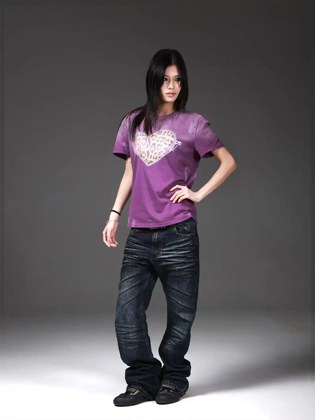 DETW | Leopard Print Heart Ripped T-Shirt