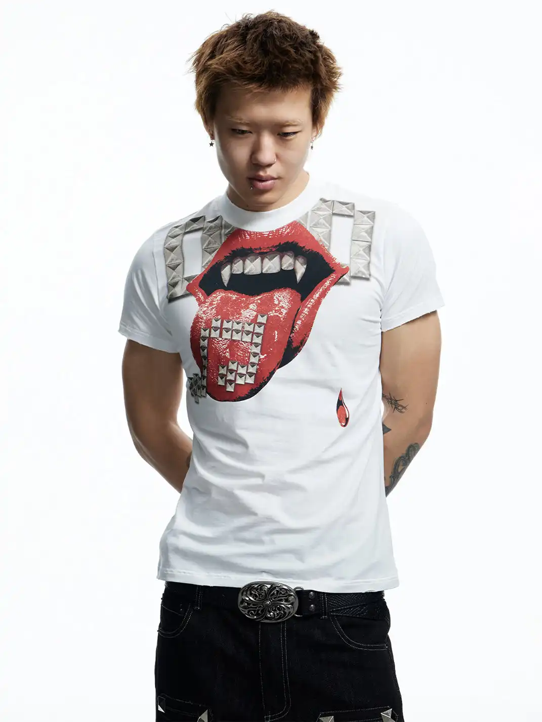 DND4DES | Tongue Out Rivet Print T-Shirt