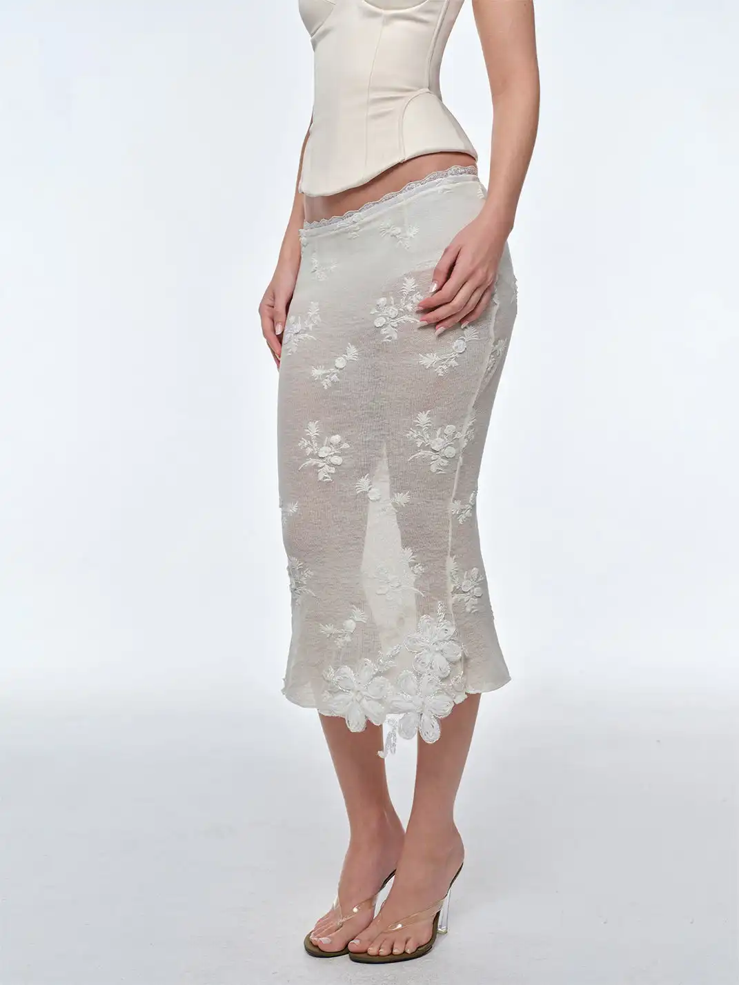 BUM STUDIO | Lace Embroidery Patch Mermaid Midi Skirt