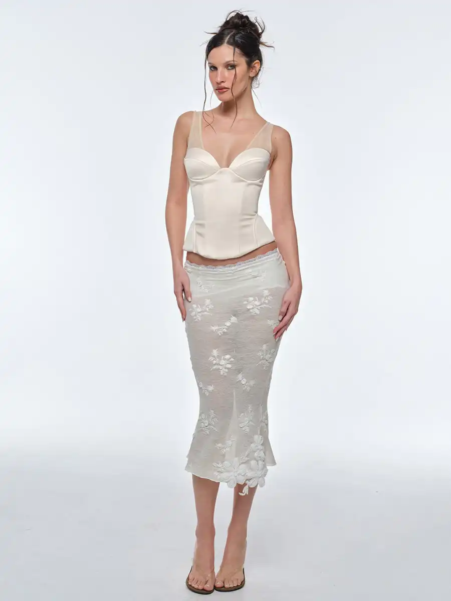 BUM STUDIO | Lace Embroidery Patch Mermaid Midi Skirt - 3