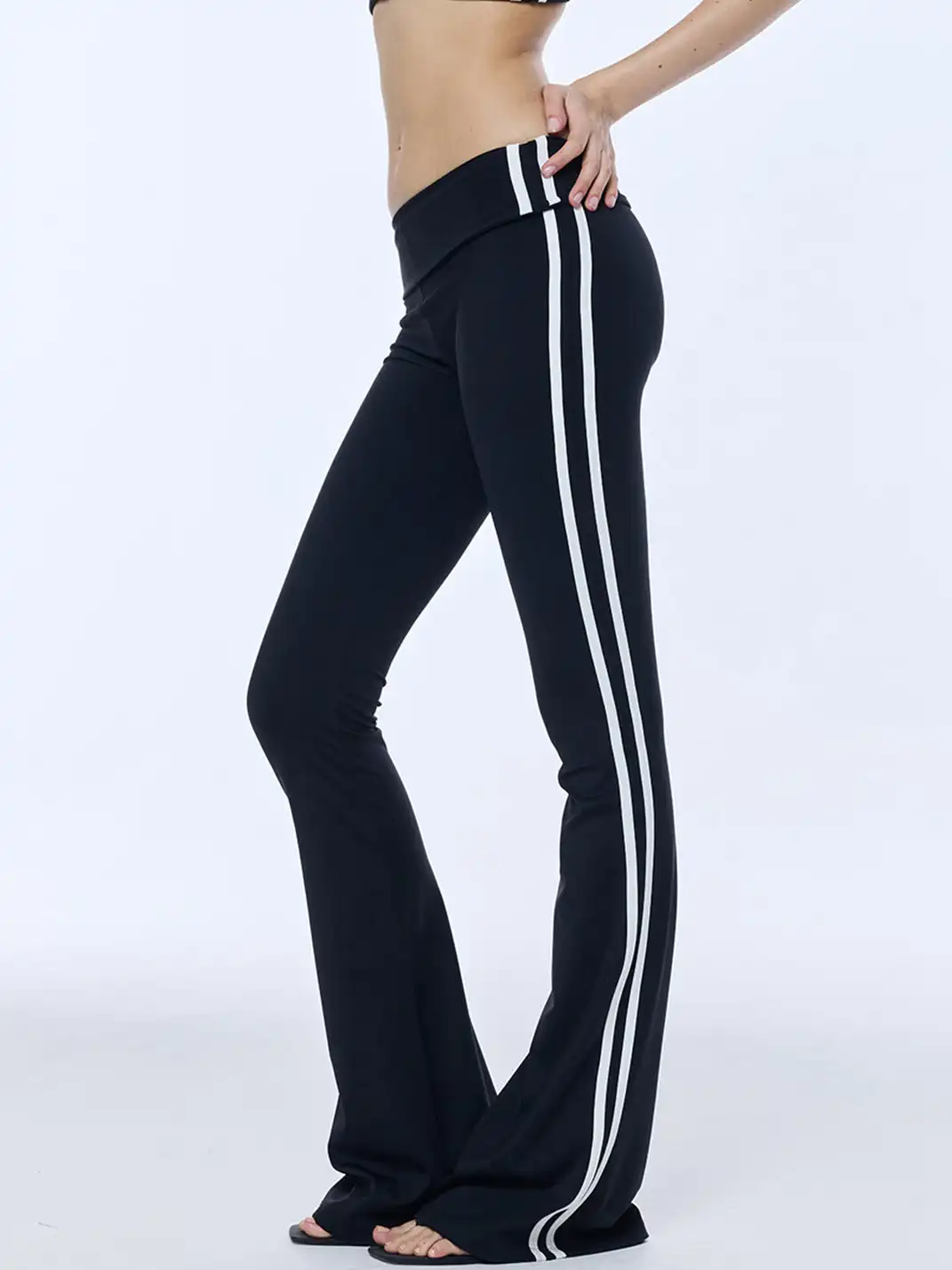 BUM STUDIO | High Stretch Cropped Tank Top & Skinny Sport Pants