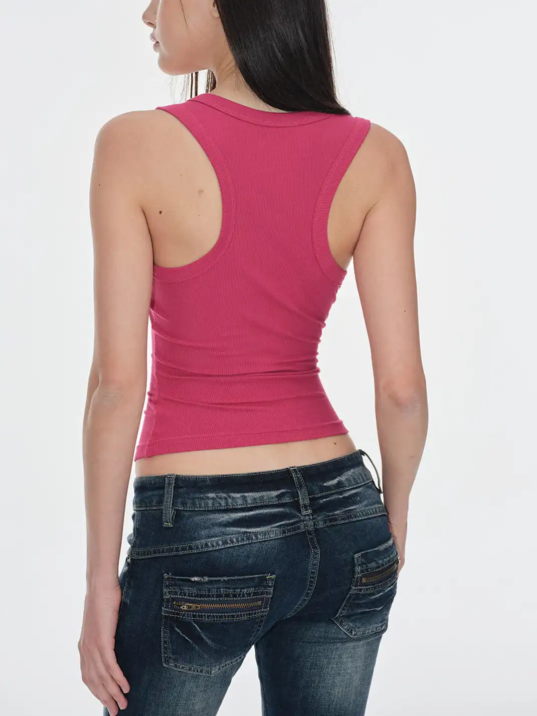 BUM STUDIO | Fitted V-neck Racerback Tank Top