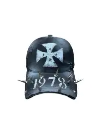 YIZILINGF | Punk Cross Rivet Baseball Cap