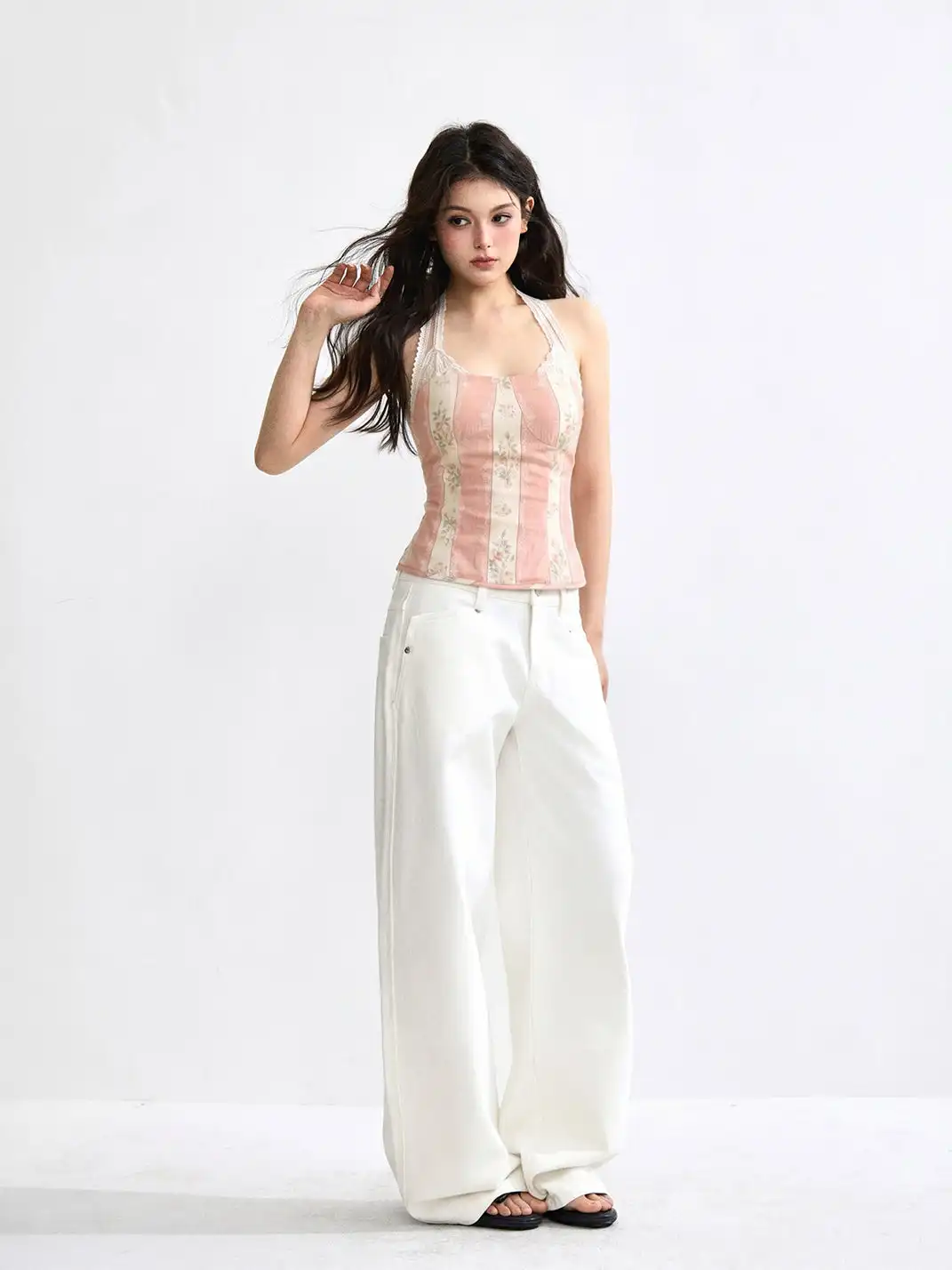 SHIYIYUE | Lace Spliced Floral Halter Sleeveless Top